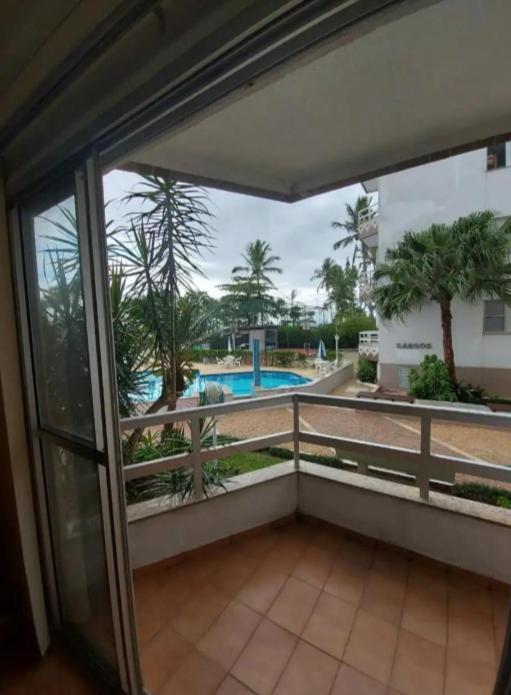 Apartamento Apto Confortável- Frente Mar *